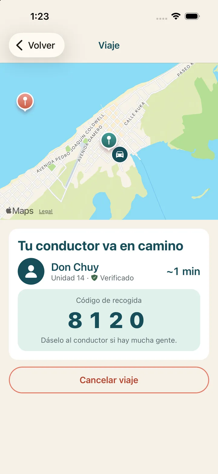 Pantalla de Holbox Go con el conductor en camino y el código de recogida